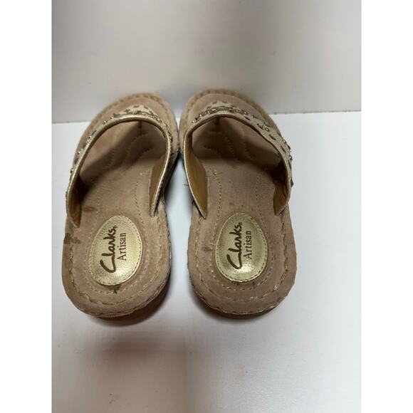 Clark’s Artisan Women’s Tan Leather Sandals Sz 6 M Thong Boho Slip On 63805 - Picture 3 of 6